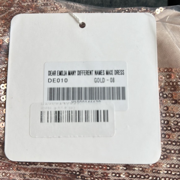 DEAR EMILIA MANY DIFFERENT NAMES MAXI DRESS GOLD - Picture 7 of 7